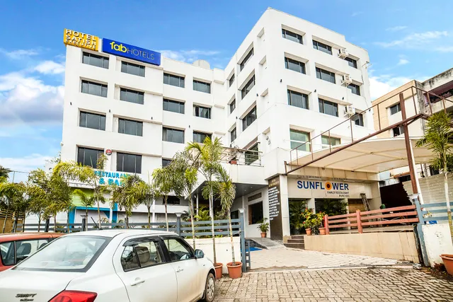 FabHotel Satish Executive Hinjewadi