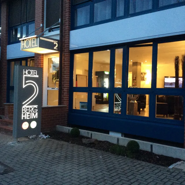 Hotel52 Bergheim
