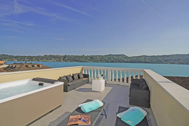 AA Imbarcadero Apartments