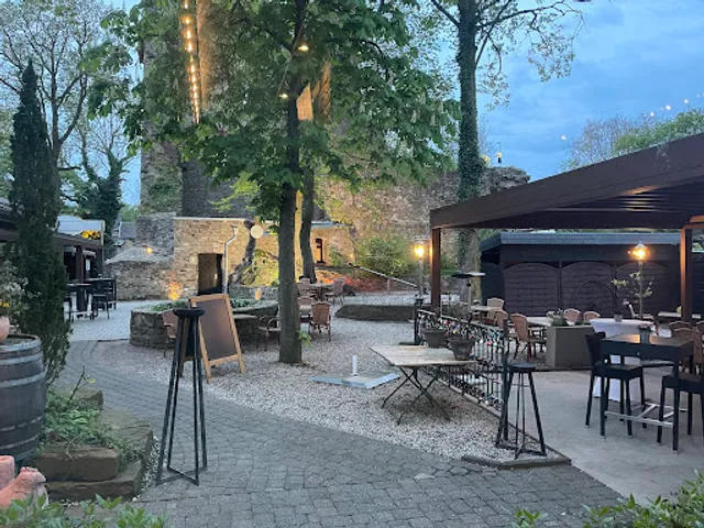 Burg Wilhelmstein, Restaurant & Freilichtbühne Würselen (nahe Aachen)