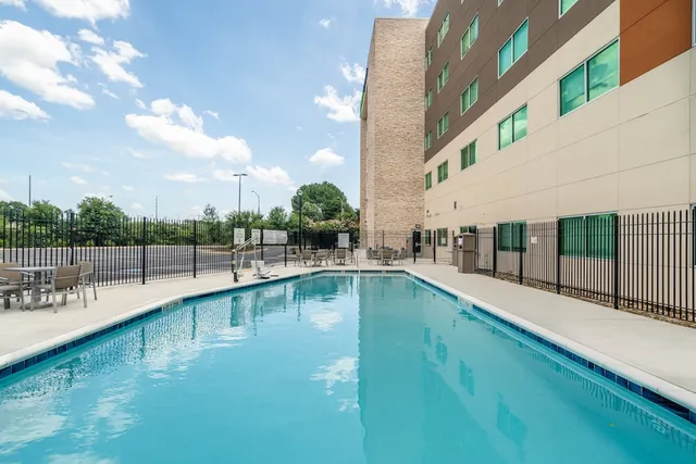 Holiday Inn Express & Suites Atlanta Airport NE - Hapeville, an IHG Hotel