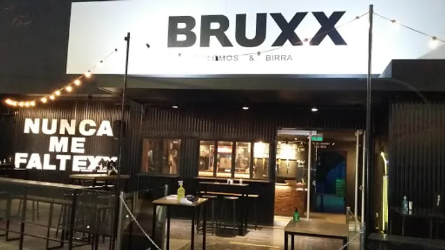 Bruxx Cerro - Lomos & Birra