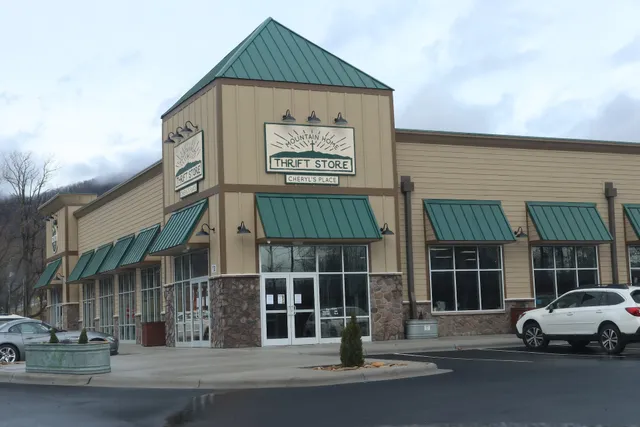 Mountain Home Thrift Store: Cheryl's Place