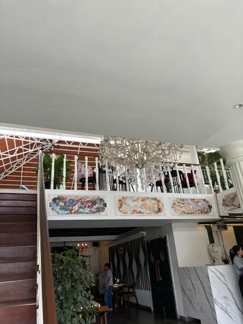 Dolos: Bar and Kitchen