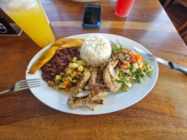 La esquina del sabor soda Nicoya