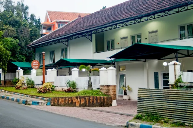 Ipienk Hills Rhythm of Luxury