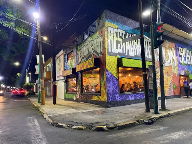 Restaurante YUN Ramen & Sushi