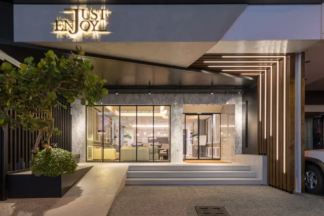 Jie Qiao Business Hotel