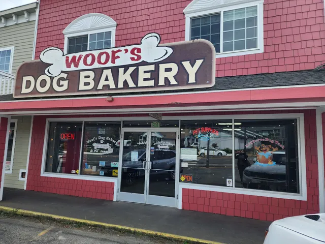 Woof's Pet Supplies - Brookings