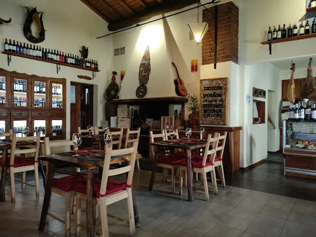 ADEGA DA LUA RESTAURANTE BAR TAPAS