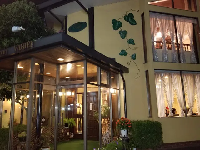 French Restaurant VARIÉE