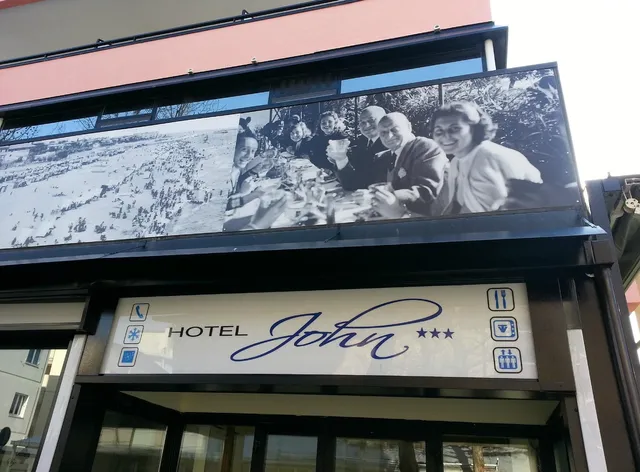 Hotel John