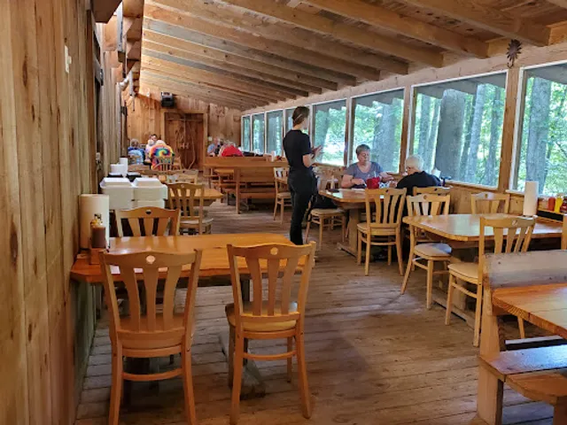 Pop's Butts On The Creek LLC