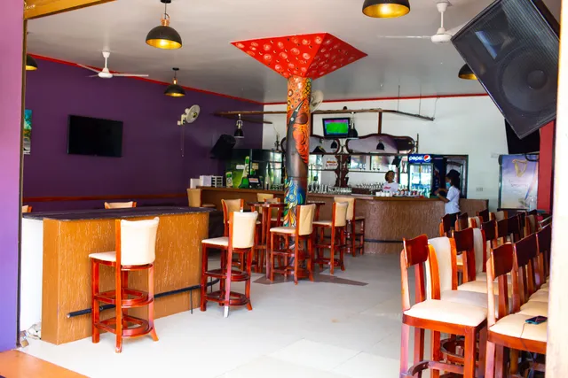 Hot Springs Bar & Grill - Lubowa