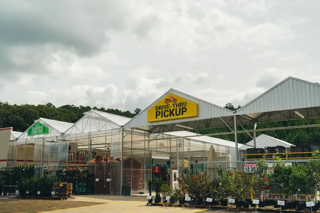 Garden Center at Tractor Supply