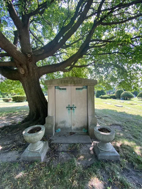 Memorial Park Cemetery