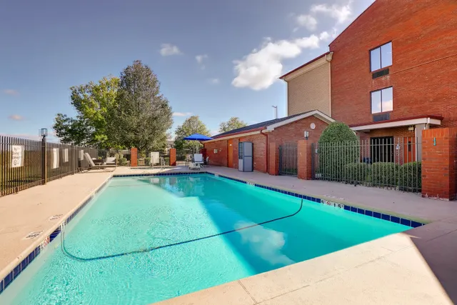 Holiday Inn Express & Suites Gadsden W-Near Attalla by IHG