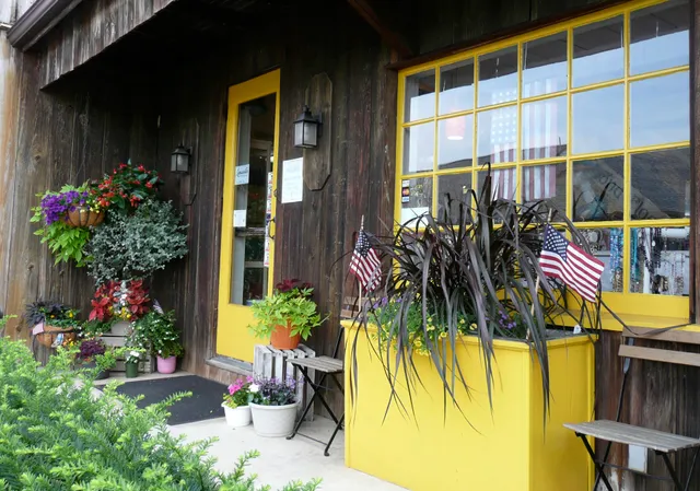 Next to New Fine Clothing LLC.