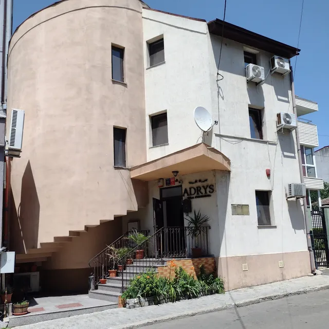 Adrys Boutique Villa