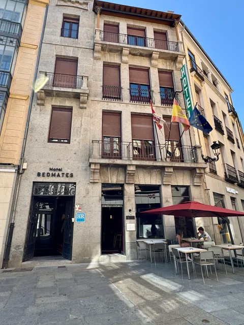 HOTEL BEDMATES Ávila
