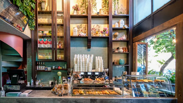 ΒΕΡΑΜΑΝ Street Bistro