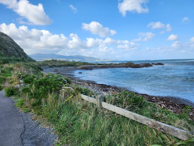 Eastern Walkway trailhead
