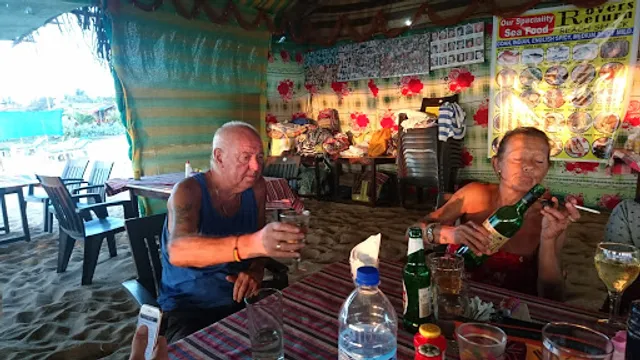 Rovers Return Beach Shack