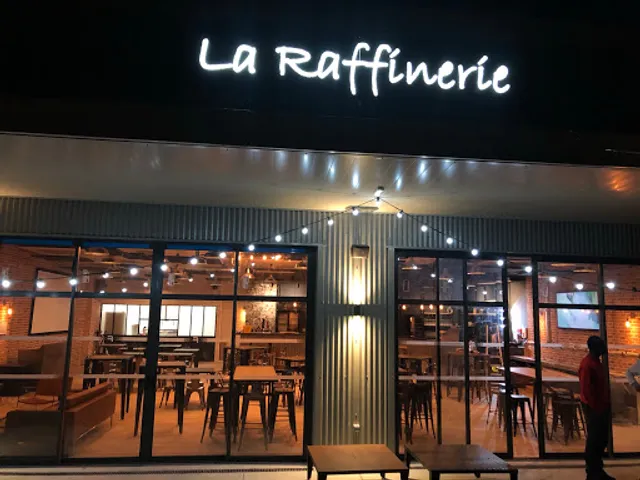 Le NM Bar et restaurant festif