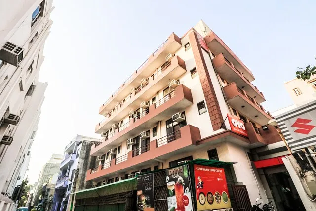 Hotel O Avni Residency