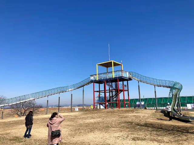 羽生スカイスポーツ公園ローラー滑り台