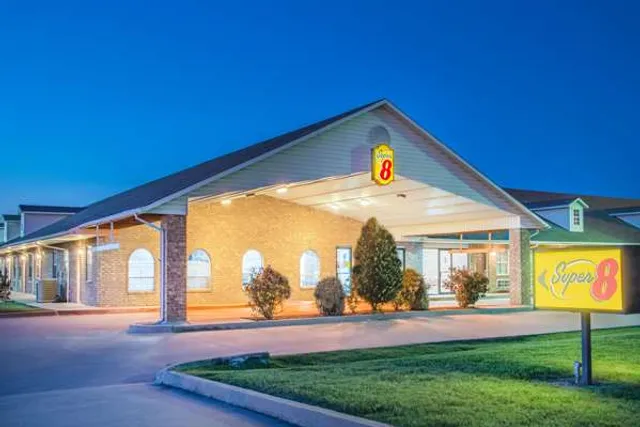 Super 8 by Wyndham Big Cabin/Vinita Area