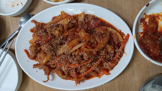 단골손칼국수