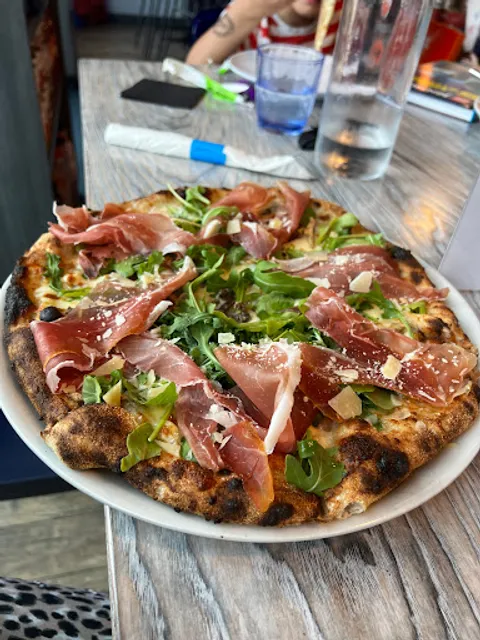 Via Italia Woodfired Pizza & Bar
