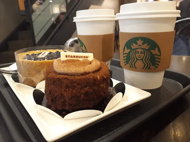 Starbucks Myeongdong Jungang-ro