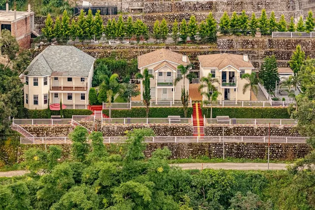 Le Reve Valley Resort