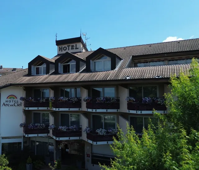 Logis Hôtel Arc en Ciel