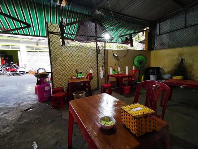 Bún bò Huế O Mai