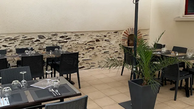 LE XIIIÈME - RESTAURANT TRADITIONNEL