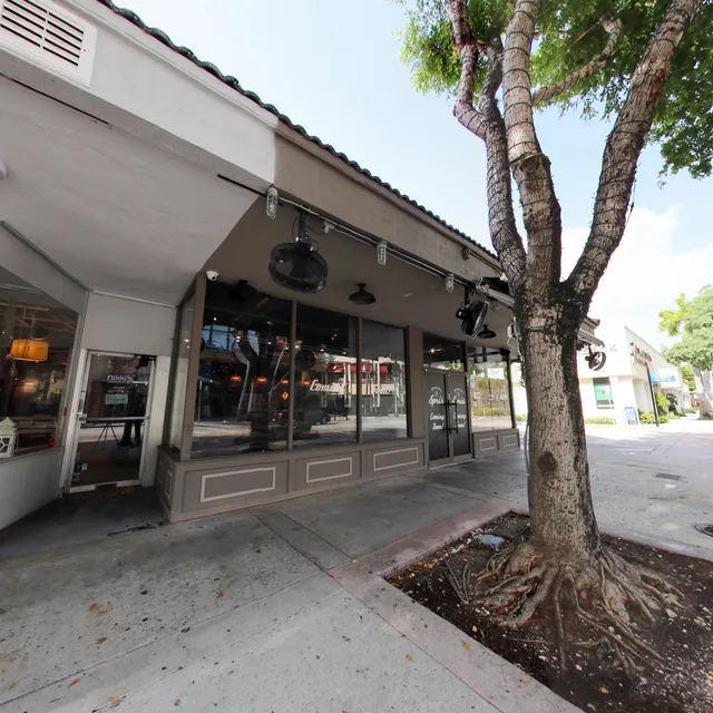 Nikki's Beachhouse Boutique