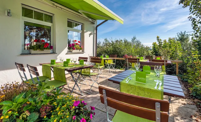 Landgasthof Apfelblüte bed & breakfast