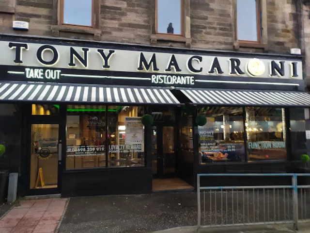 Tony Macaroni - Motherwell