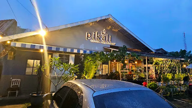 Pikali Pizza Coffee and Kitchen
