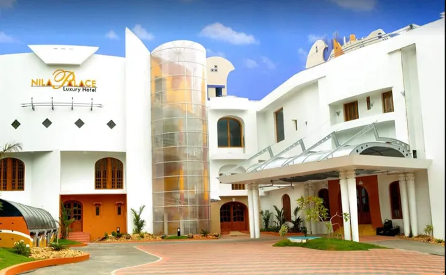 Hotel Nila Palace