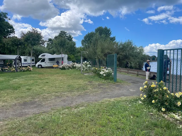 Blu International Camping