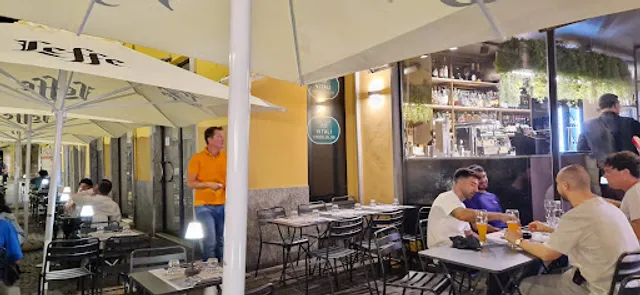 Molto Più PIZZA BURGER E RESTAURANT