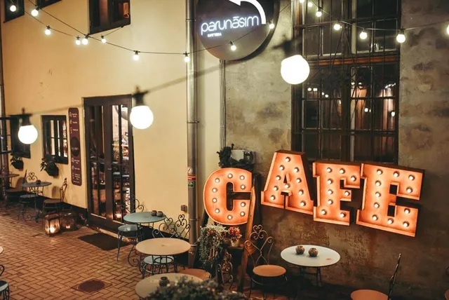 Parunāsim kafe'teeka