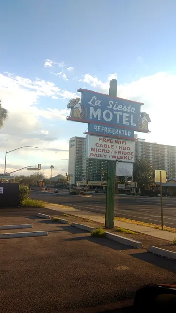 La Siesta Motel