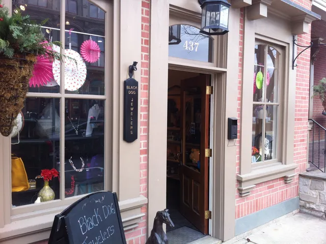 Black Dog Jewelers