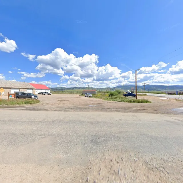 Kikis Farmers Market