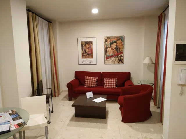 Apartaments Sant Jordi Comtal 33